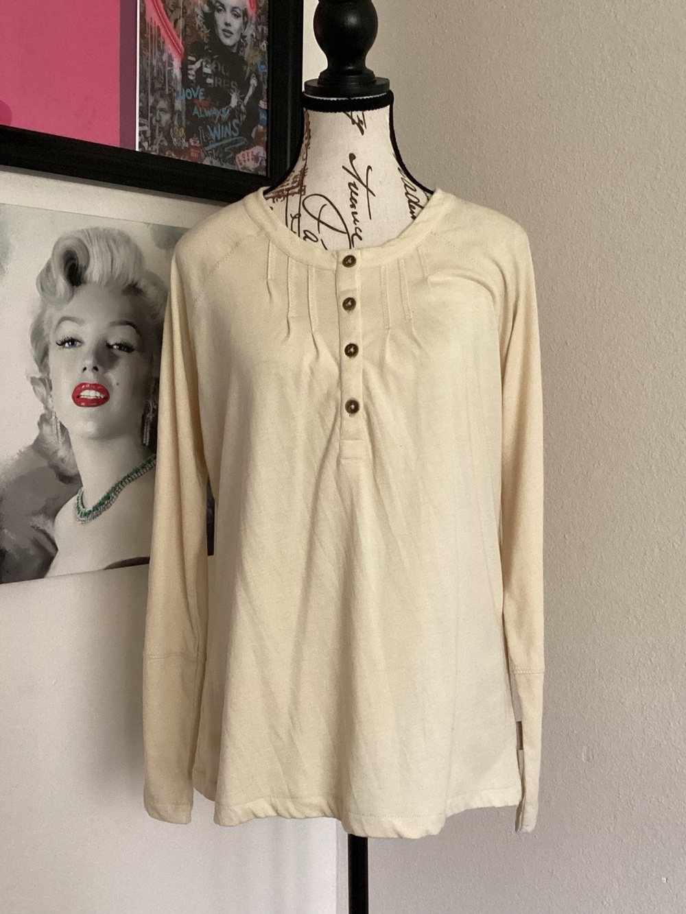 Woolrich Cream Long-Sleeve Henley Top Large